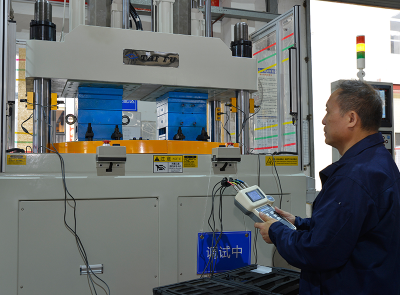 立式注塑機廠家鎖模力測儀 立式注塑機廠家鎖模力測儀